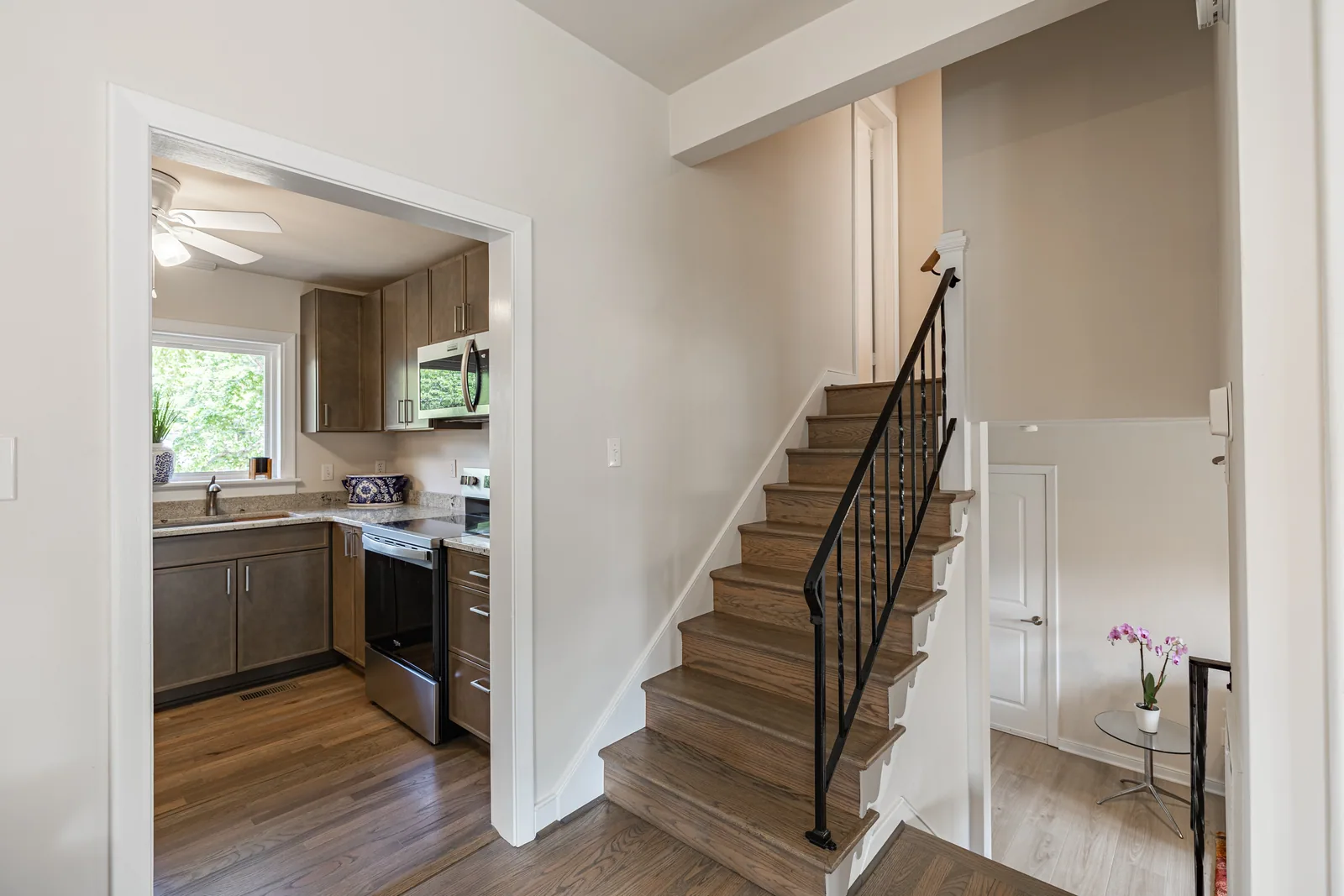 8006 Anoka Rd — kitchen and staircase